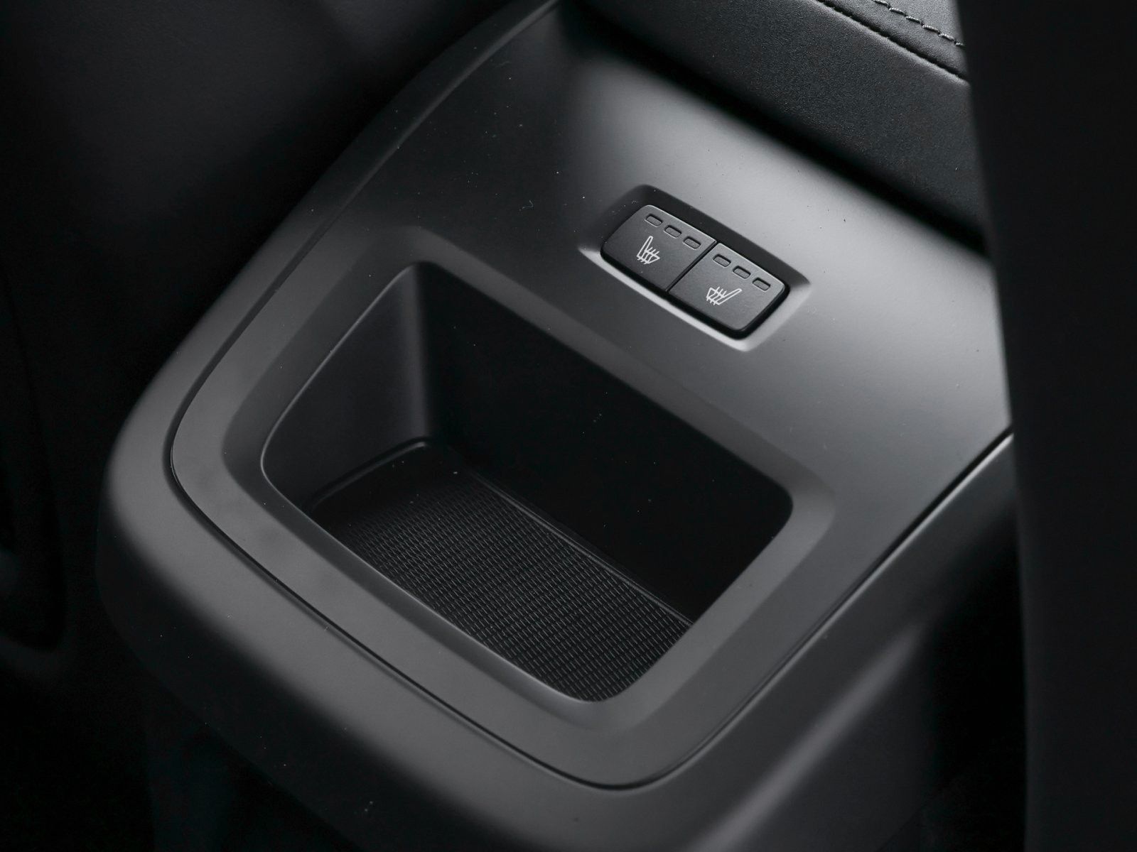 Fahrzeugabbildung Volvo XC60 Plus Black Edition T8 PHEV