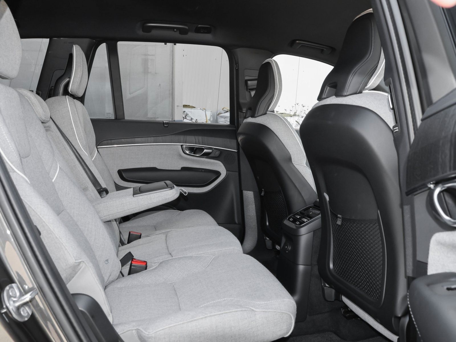 Fahrzeugabbildung Volvo XC90 Plus Dark Recharge Plug-In Hybrid AWD
