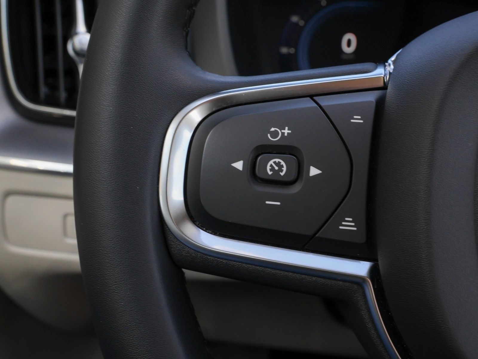 Fahrzeugabbildung Volvo XC60 Inscription Expression Recharge PHEV