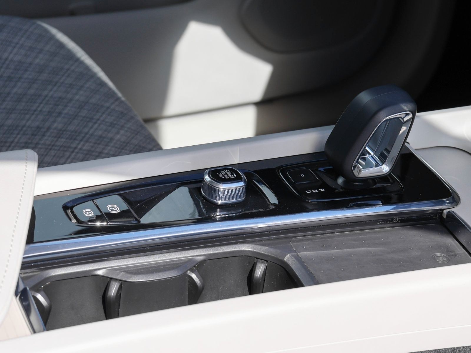 Fahrzeugabbildung Volvo XC60 Inscription Expression Recharge PHEV