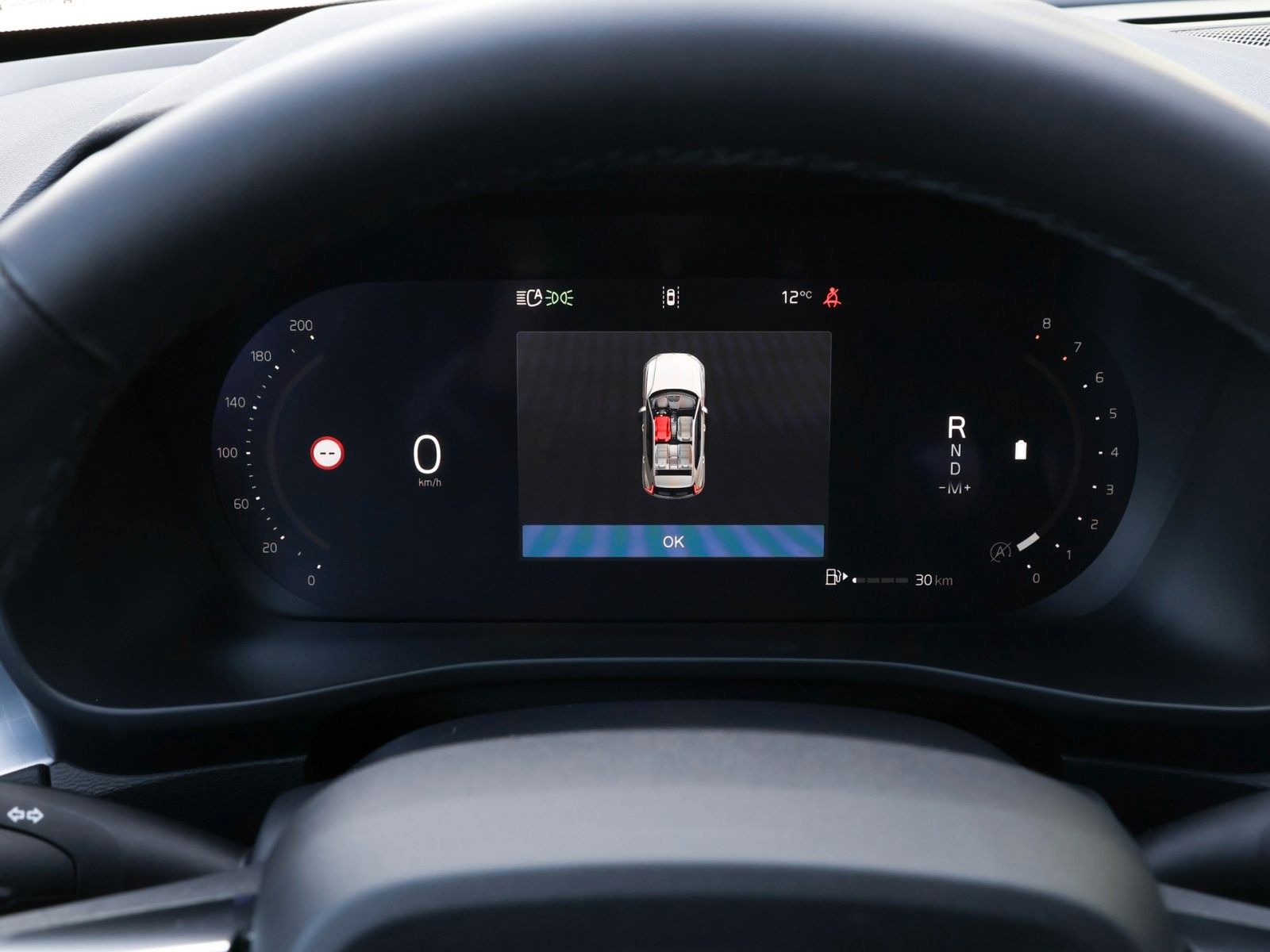 Fahrzeugabbildung Volvo XC40 Plus Black Edition 2WD