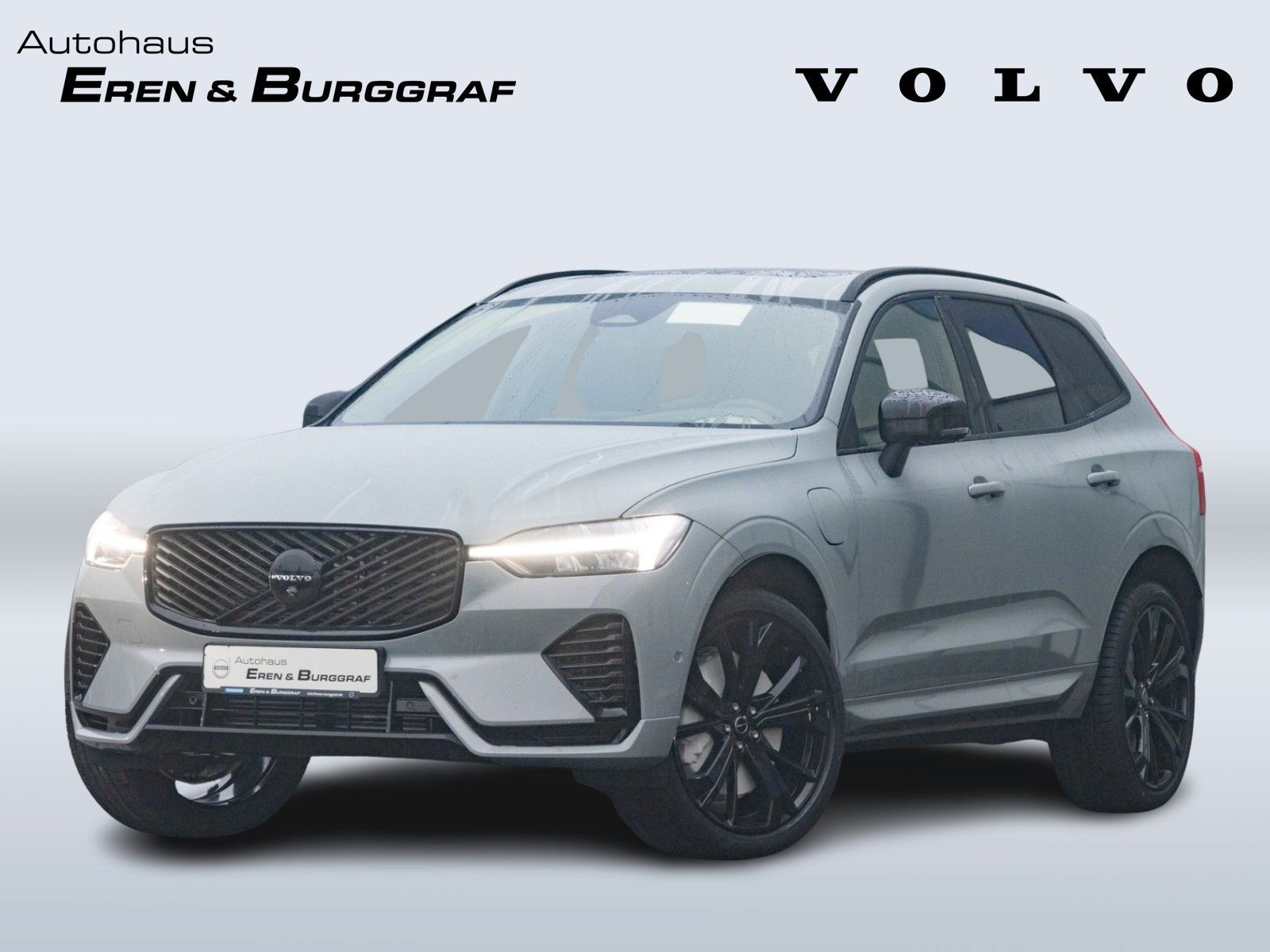 Volvo XC60 Plus Black Edition Recharge Plug-In Hybrid