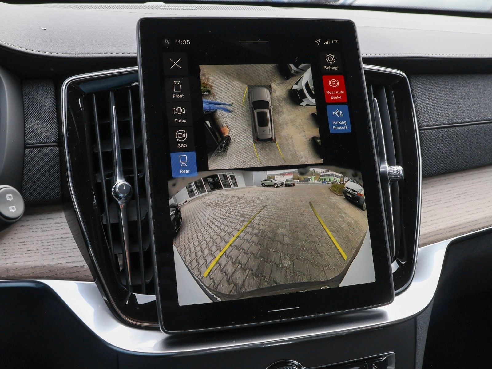 Fahrzeugabbildung Volvo XC90 Ultra Dark Recharge Plug-In Hybrid AWD