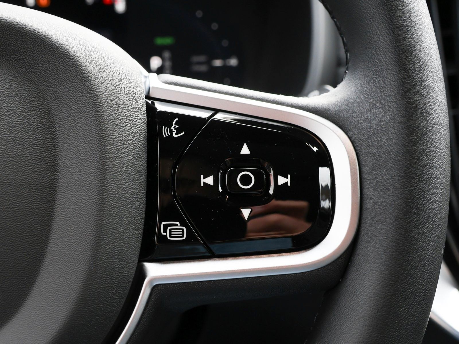 Fahrzeugabbildung Volvo XC90 Ultra Dark Recharge Plug-In Hybrid AWD